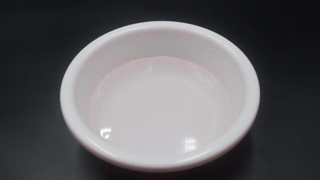 毛巾上挂一条毛巾，和空调扇一样凉快，别不当回事，早学提示家人