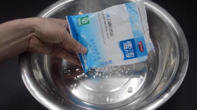 不管毛巾多脏多黄，试试这样泡一泡，洗完的毛巾又软又干净，实用