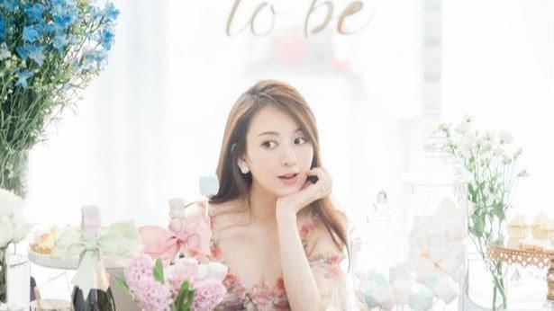 天王嫂不好当!方媛戴同一件首饰出镜多次,郭富城只给20万家用