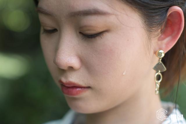 百万粉丝网红住合租房：寒冬穿短裙跳舞，烈日背器材拍视频