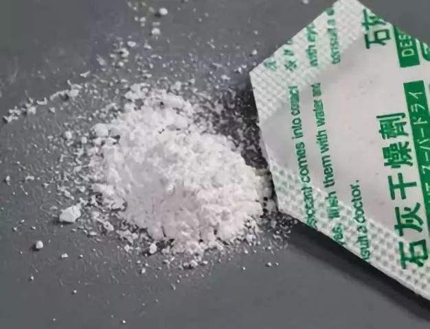 3岁女童误吞干燥剂，妈妈的做法堪比“教科书”，值得父母学习！