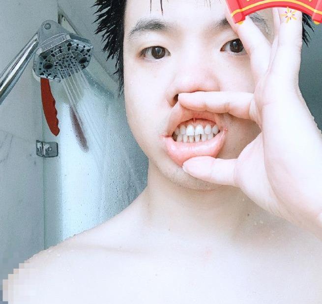 黄毅清爆料女儿被请男钢琴老师，遭黄奕追问后，立马道歉！