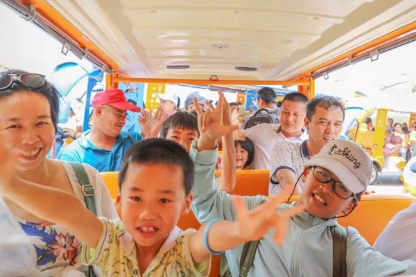 三亚市海棠区亲子嘉年华文化周落幕 “海洋 环保”唱响亲子游主旋律