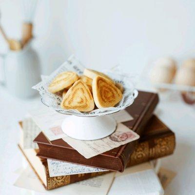 只有最美味的咸蛋黄肉松饼干,才能点亮你的餐桌