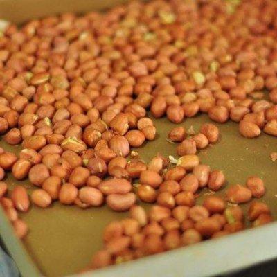 回味无穷的3步就能做出香香的花生酱来拯救你的胃