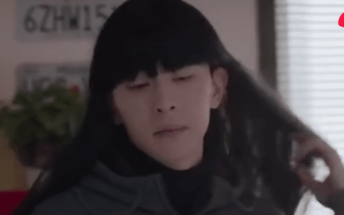 邓伦拿起吹风机一秒化身郝小倩，妖娆？马思纯的表情说明一切