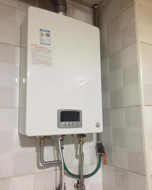 热水器强排式、冷凝式还是恒温式的好？内行人分析，这种实用安全