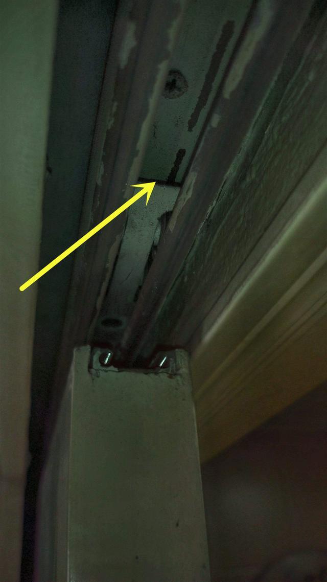 要不是吊轨不用地面开槽，推拉门我绝不装这种！密封性差不如地轨