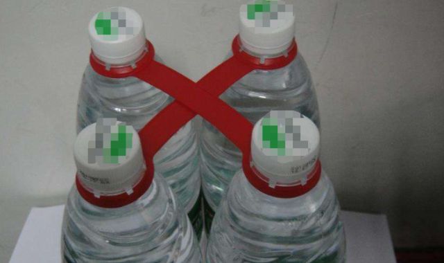 零食界让人“抓狂”的4种包装，火腿肠不算啥，图4是认真的吗？