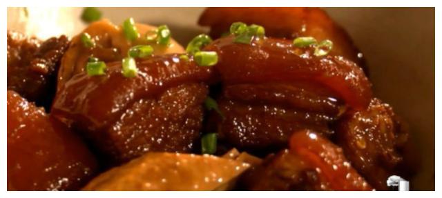 李宇春做饭像做艺术品，是强迫症？杰出的人会更加专注地做一件事