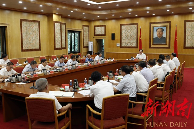 杜家毫与农业专家座谈：加快推动全省粮食生产高质量发展