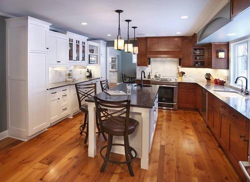 只要选对材质，做好养护，厨房也能铺木质地板，了解一下吧