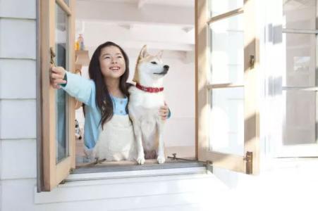 5岁女孩不幸患上白血病，父母痛定思痛，凶手是这2种高甲醛建材！