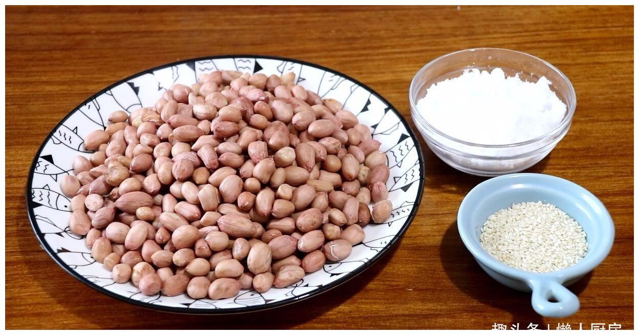 花生米不要油炸了，教你一种种好吃的做法，做小零食不错