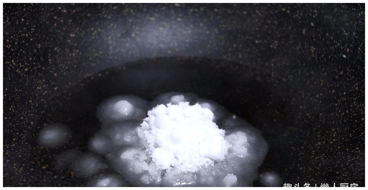 花生米不要油炸了，教你一种种好吃的做法，做小零食不错