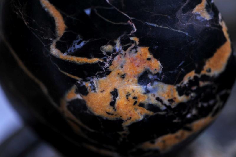 一锤子砸出了个古化石，泰安一八旬老翁的石雕传奇