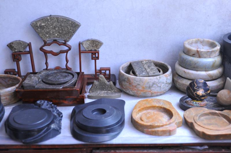 一锤子砸出了个古化石，泰安一八旬老翁的石雕传奇