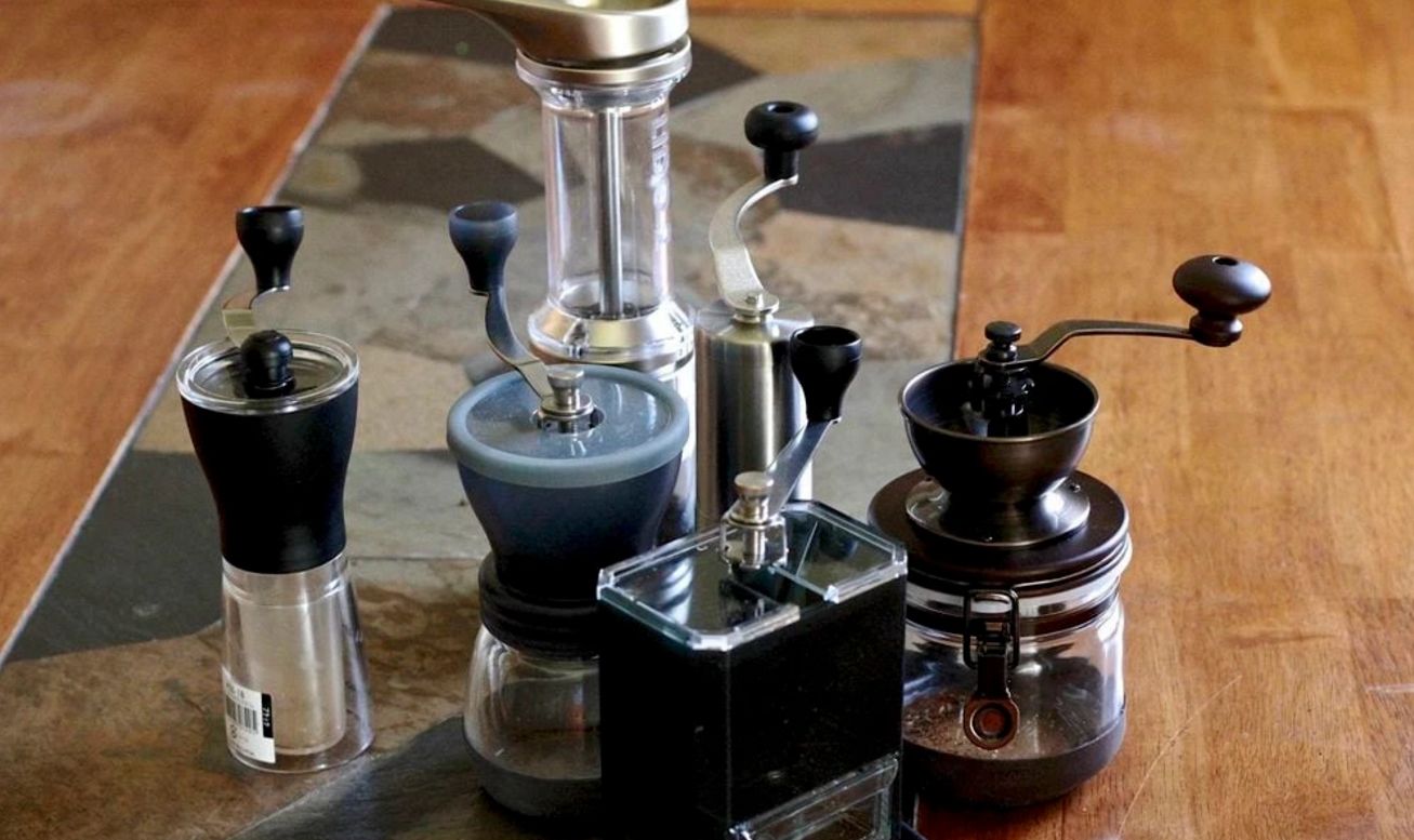 咖啡手摇磨豆机，两种刀盘，选陶瓷的还是不锈钢的？