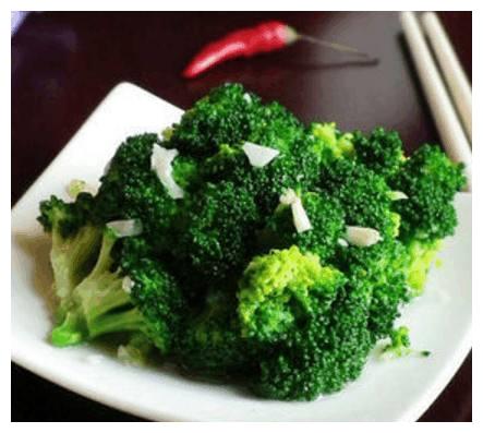 炒西兰花到底要不要焯水？成本2块钱，营养护全家