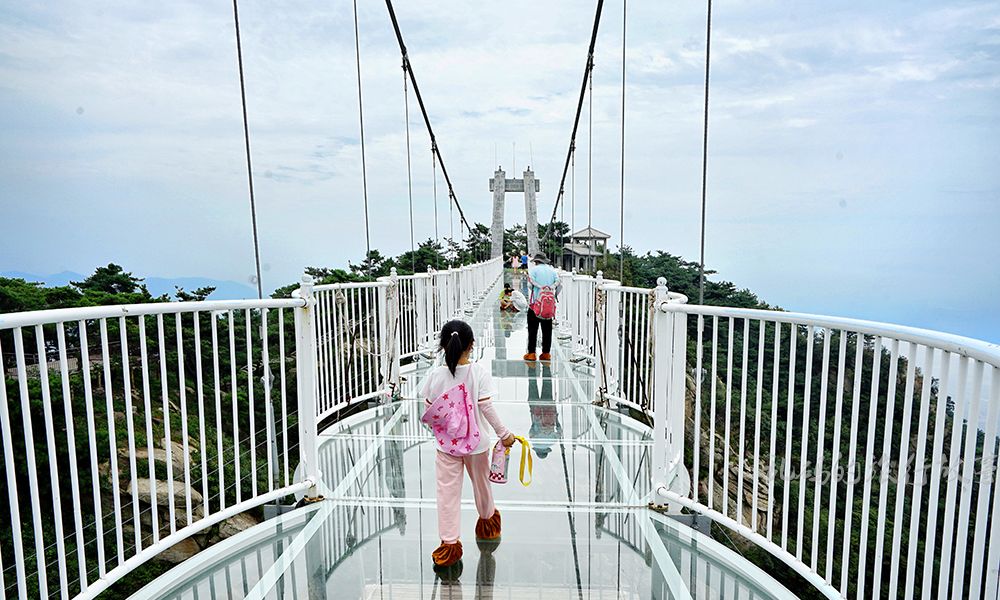 山东最美5A景区 风光堪比黄山 世界最大山体石雕比乐山大佛高3倍