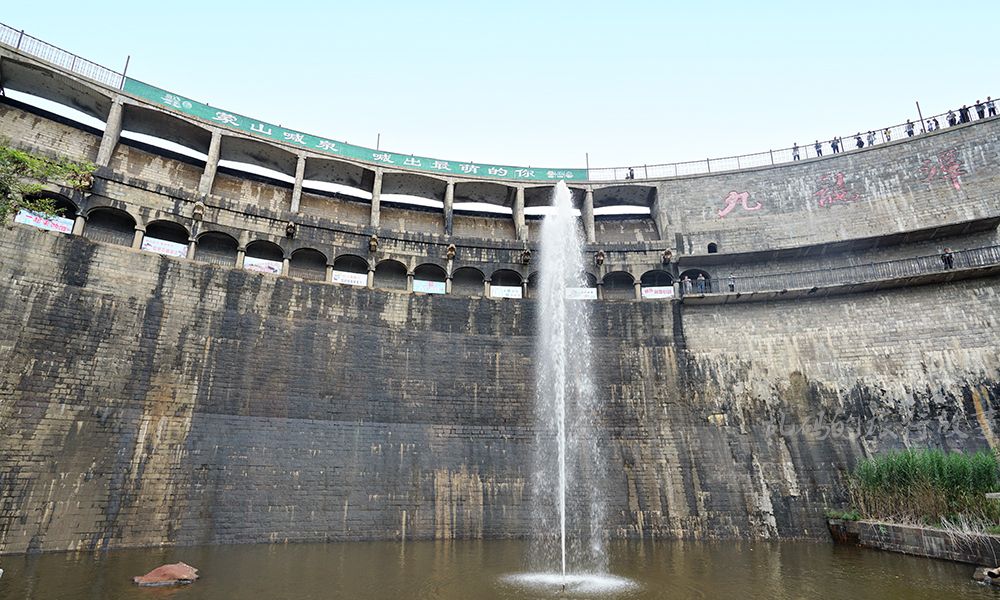 山东最美5A景区 风光堪比黄山 世界最大山体石雕比乐山大佛高3倍
