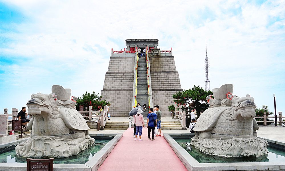 山东最美5A景区 风光堪比黄山 世界最大山体石雕比乐山大佛高3倍