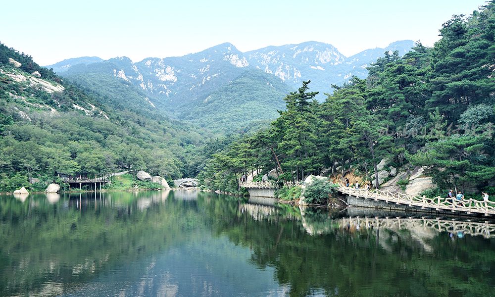 山东最美5A景区 风光堪比黄山 世界最大山体石雕比乐山大佛高3倍