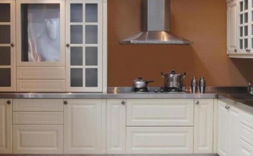 不锈钢橱柜那么好，为什么做台面的人都少？师傅说的很现实