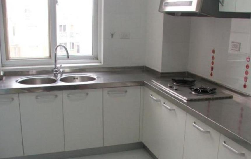 不锈钢橱柜那么好，为什么做台面的人都少？师傅说的很现实