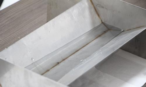 激光焊接是利用高能量密度的激光束作為熱源的高效精密焊接方法