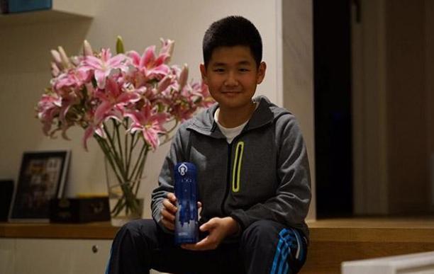 陈数晒出自己家的豪宅,客厅钢琴价值百万,地面都是铺大理石的