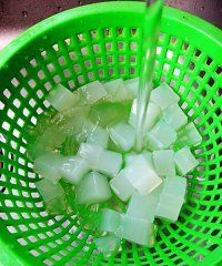 芦荟木瓜汤软嫩鲜甜 好喝好做特别方便 你学会了吗？