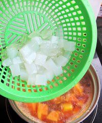 芦荟木瓜汤软嫩鲜甜 好喝好做特别方便 你学会了吗？