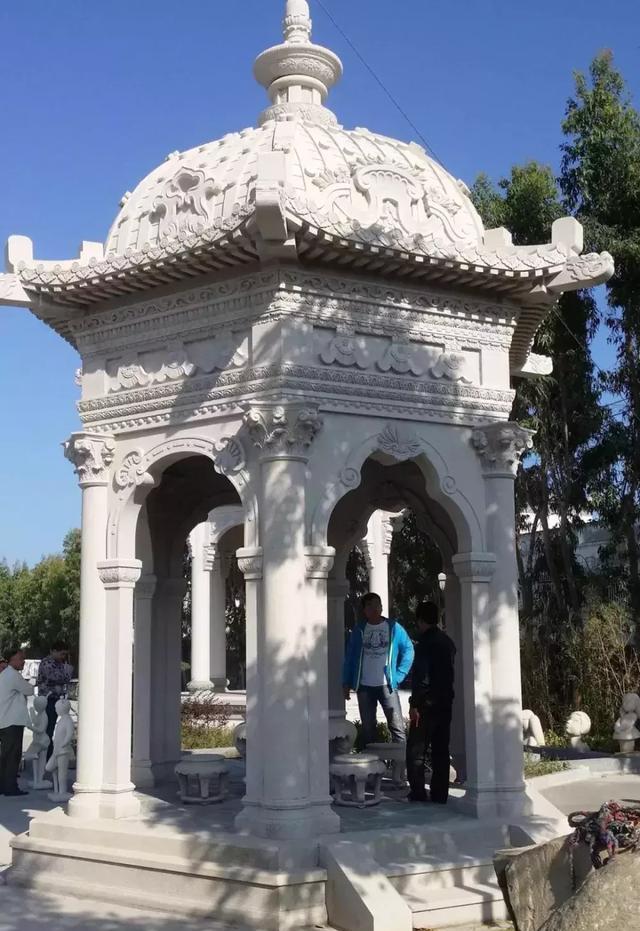 园林景观中的装饰——石雕凉亭