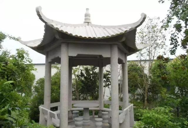 园林景观中的装饰——石雕凉亭