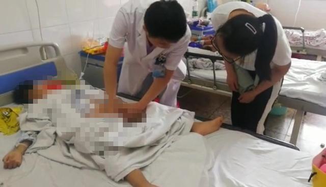音乐喷泉暗藏危险 7岁男孩喷泉边玩耍，不料被水柱击伤下体