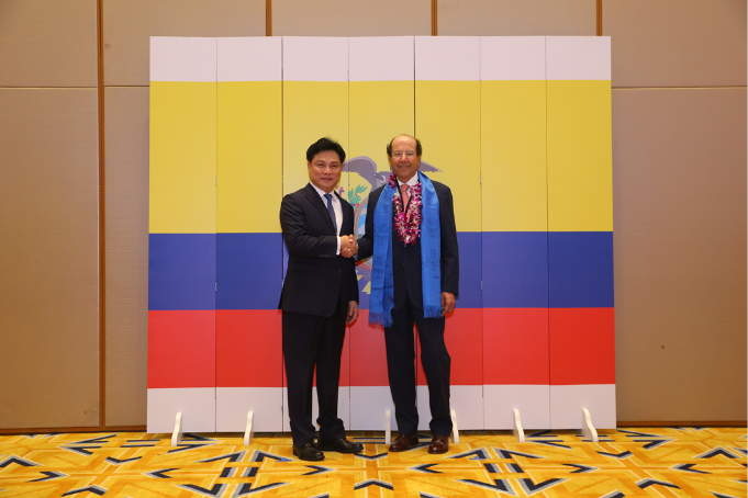 “SO-9索尼国际化妆品”与全球总统因爱结合,人类新世纪从中国启动