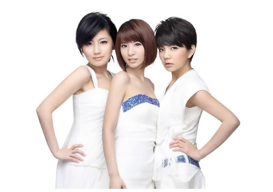 娱乐圈的“塑料姐妹花”屡见不鲜，可“不锈钢姐妹花”却只有她们