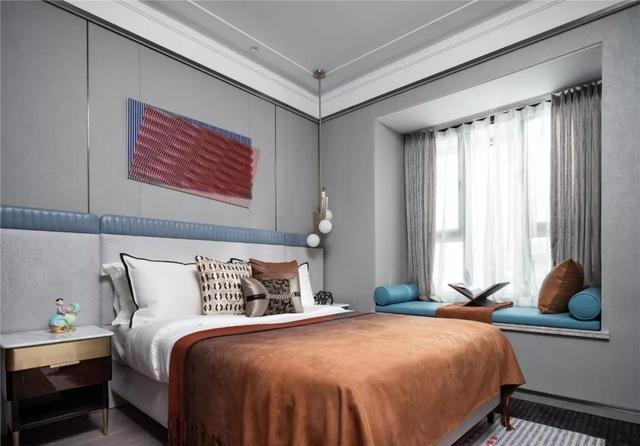 135㎡轻奢风四居，高级灰+大理石+黄铜金，这样的家才叫顶级