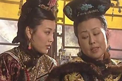 康熙王朝：苏麻喇姑被活埋前，太监们为何要在她头上倒石灰？