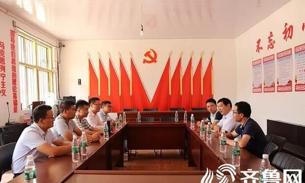 山东交通技师学院农机义诊助秋收 为乡村幼儿园捐赠教学办公器材
