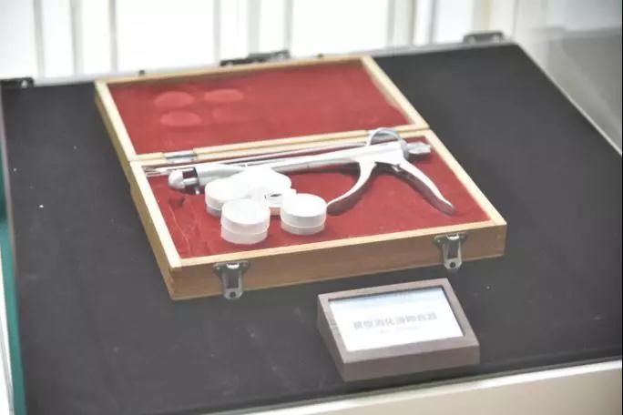 这些老器械，曾救治过万千生命……三医举办回顾历史老器械”展