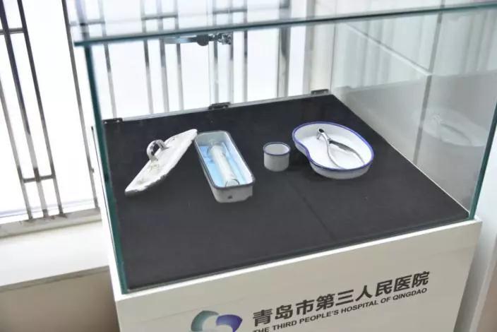 这些老器械，曾救治过万千生命……三医举办回顾历史老器械”展