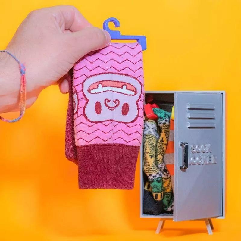 乐高袜子、卷纸耳环...呢位哥记专门发明d无聊嘢?