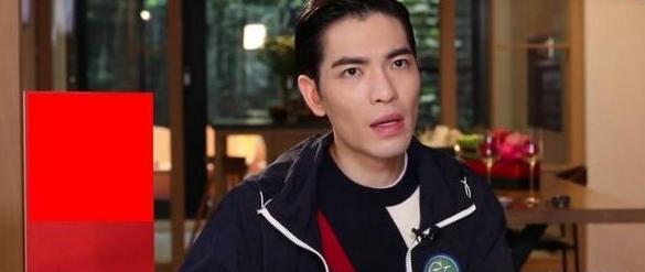 “雨神”萧敬腾家：无处不在乐器，给人一种“狂野派”，羡煞旁人