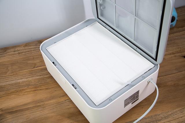 略大于A4纸的新风机真的好用吗？碧家N80壁挂新风机安装使用测评