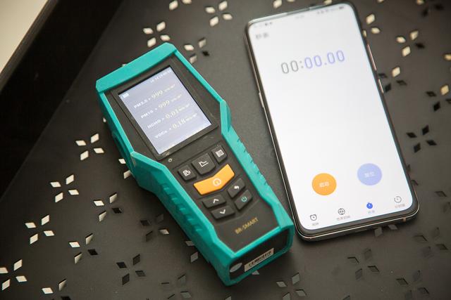 略大于A4纸的新风机真的好用吗？碧家N80壁挂新风机安装使用测评