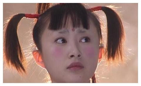 看完这些丑出天际影视造型，觉得关晓彤的缝纫机也很美