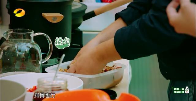 莫干山民宿餐饮顾问教你：如何做一道营养开胃的地道酸辣柠檬鱼？