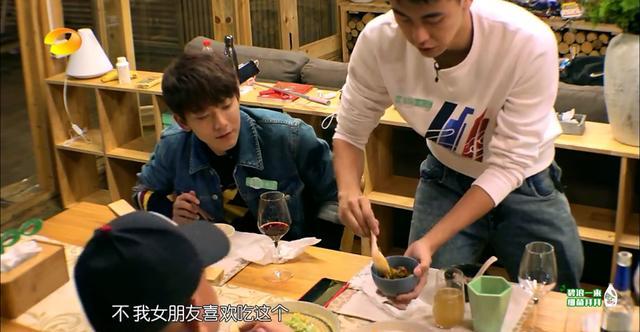 莫干山民宿餐饮顾问教你：如何做一道营养开胃的地道酸辣柠檬鱼？